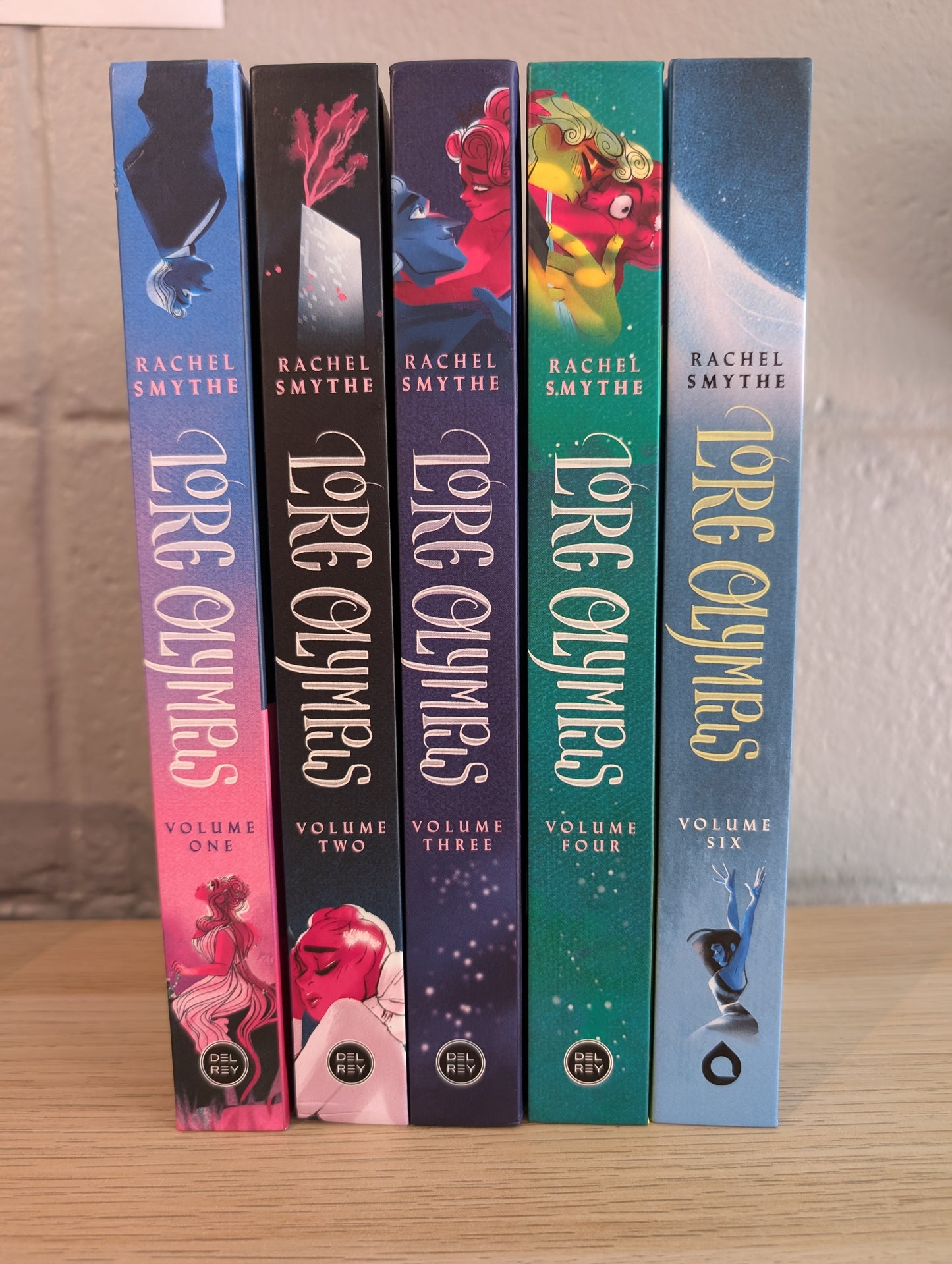 Lore Olympus Vol. 1-4 & 6 (Bundle)